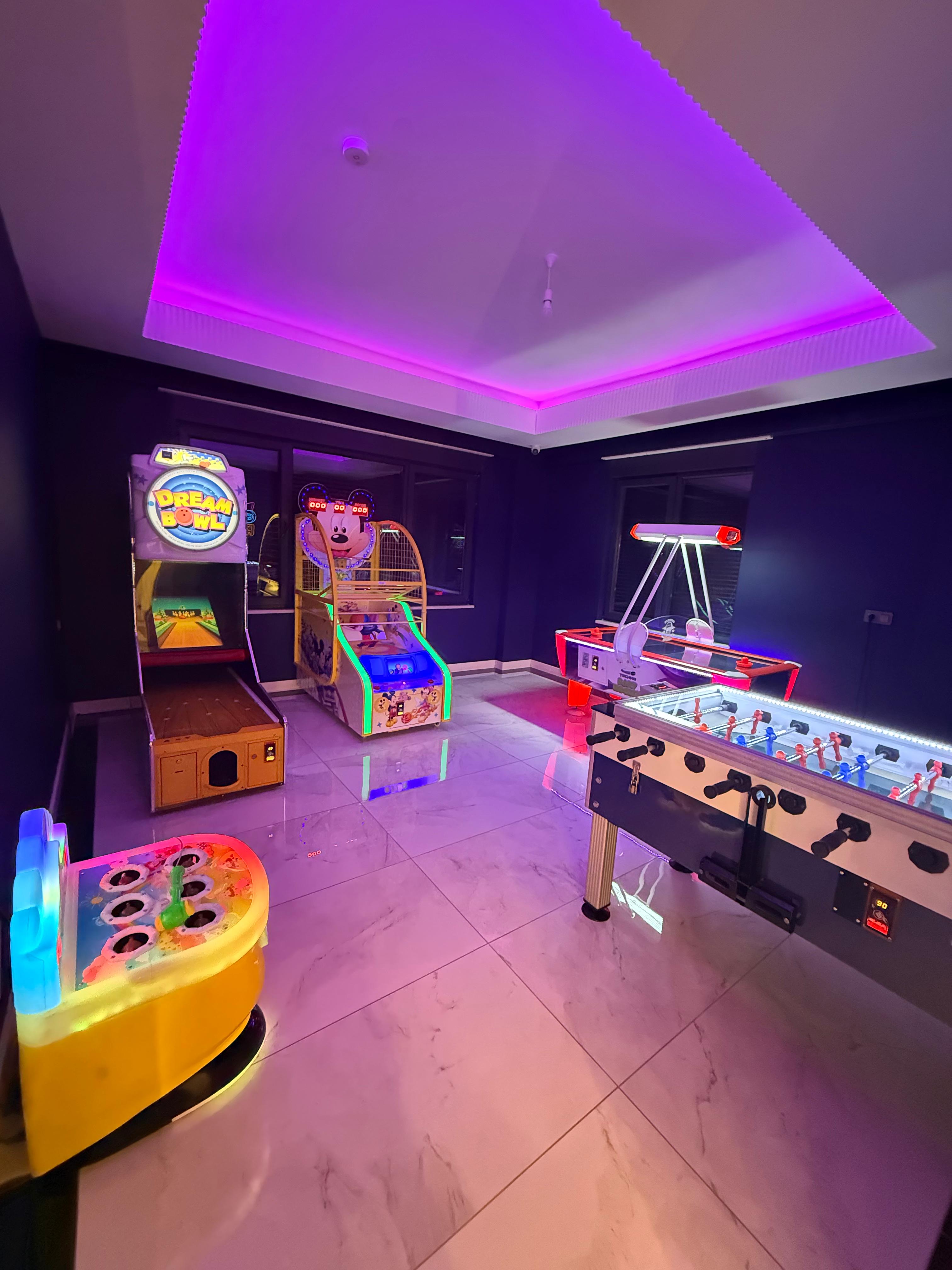 Macaronplayground Game Zone oyun alanı