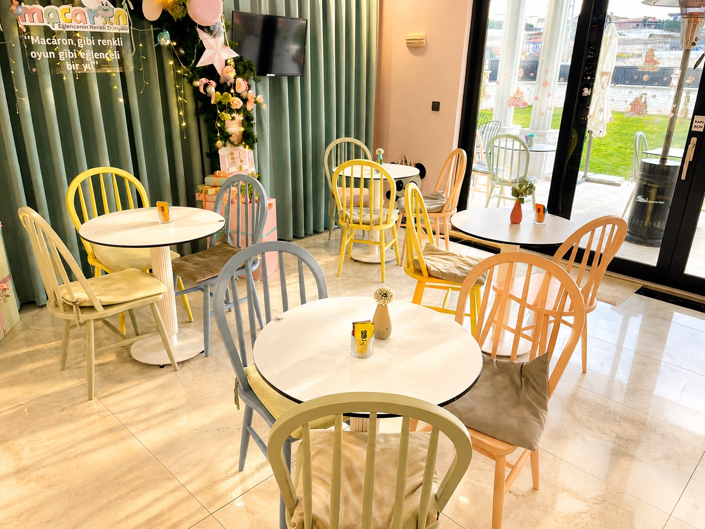 Macaronplayground Kafe ve Dinlenme Alanı